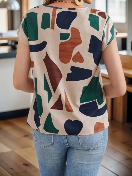 Blusa con Estampado Gráfico Vibrante - Imagen 2