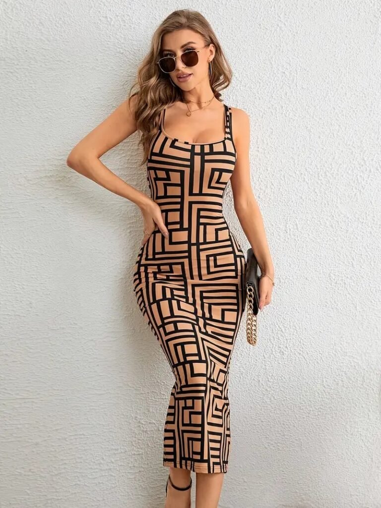 Vestido Ajustado sin Mangas con Estampado Geométrico y Escote Cuadrado